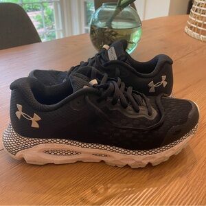 Under Armour HOVR Infinite 3 Black Running Shoes